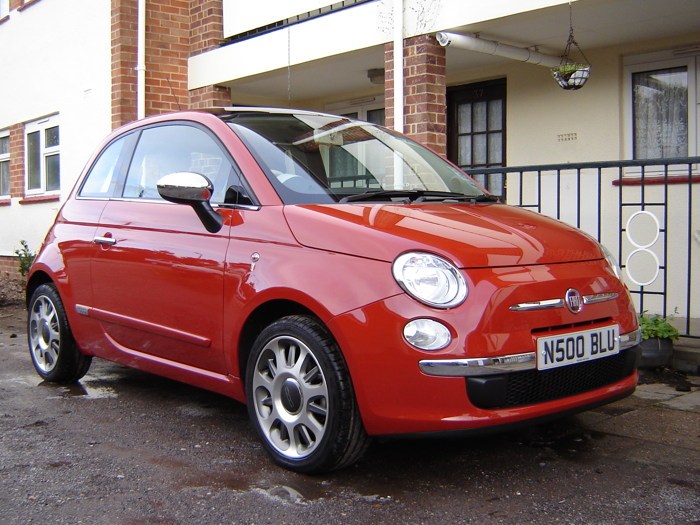 My 500 with side strips | FIAT 500 (2007+) | The FIAT Forum