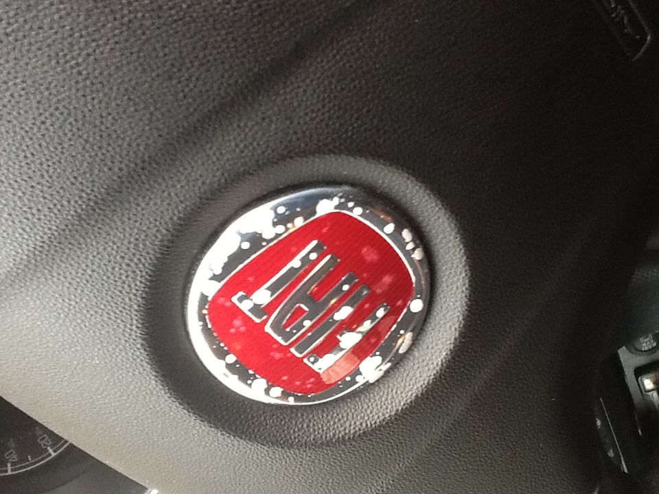 Fiat steering wheel deals badge