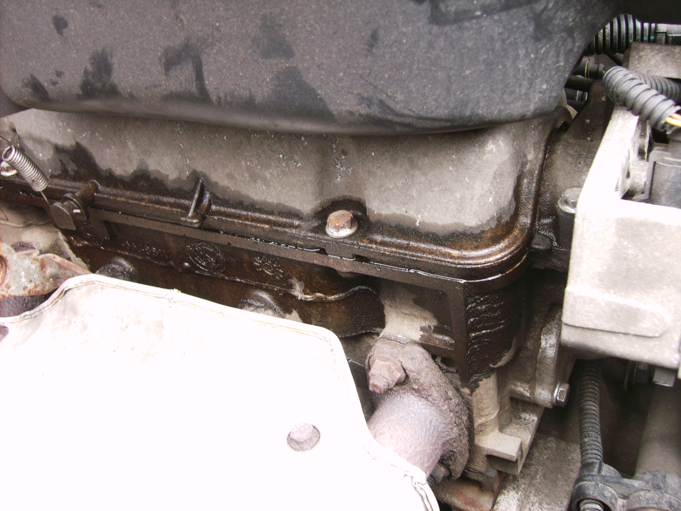 Oil leak help | FIAT Punto (Mk2/2b) | The FIAT Forum