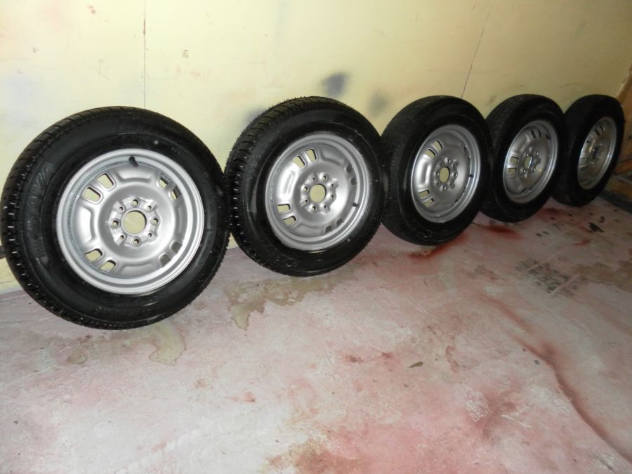 mk1_panda_wheels_with_new_tyres_on.jpg