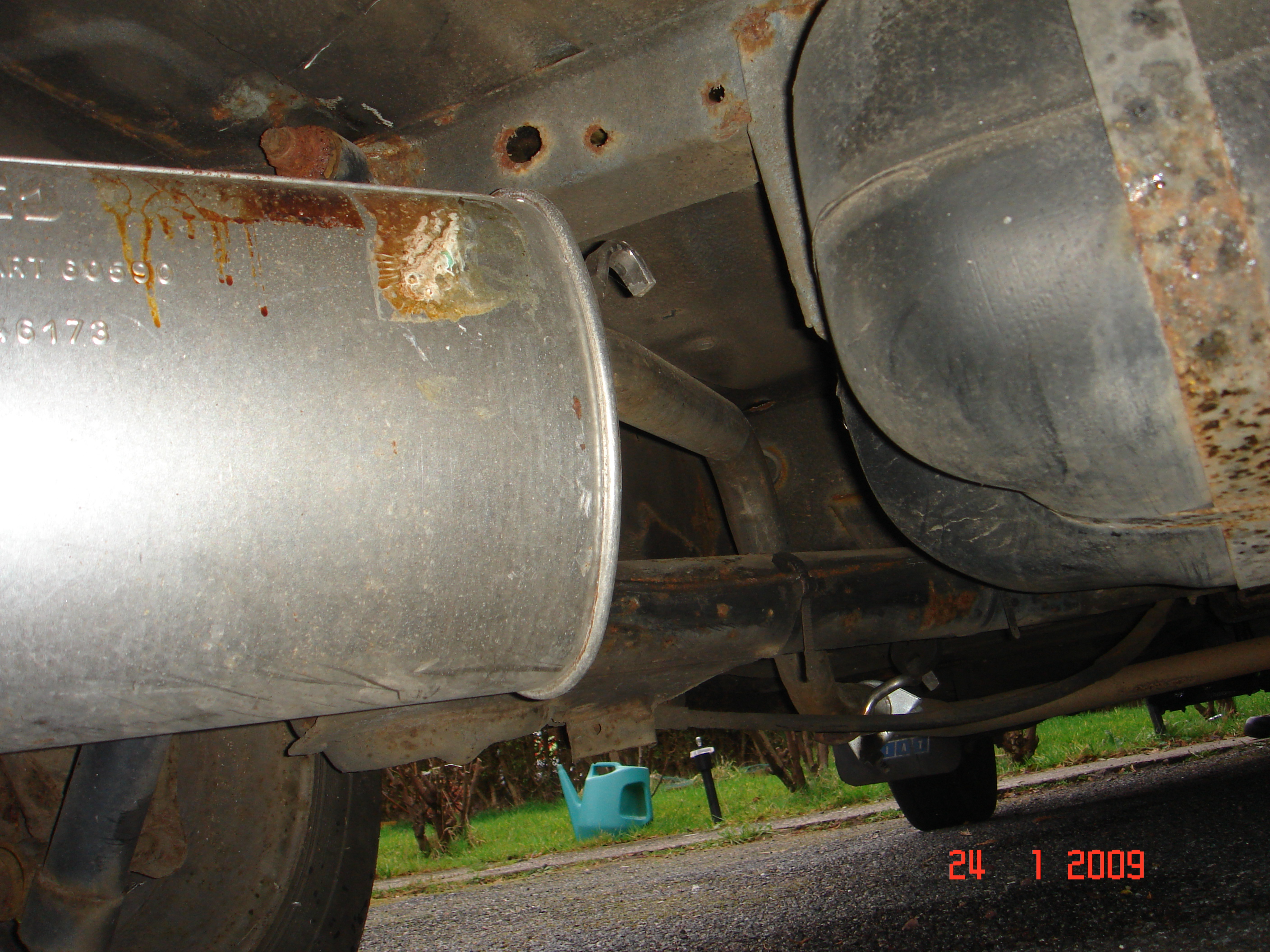 Exhaust back box