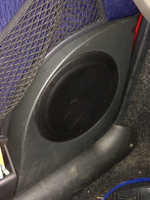 In-door speaker and pod