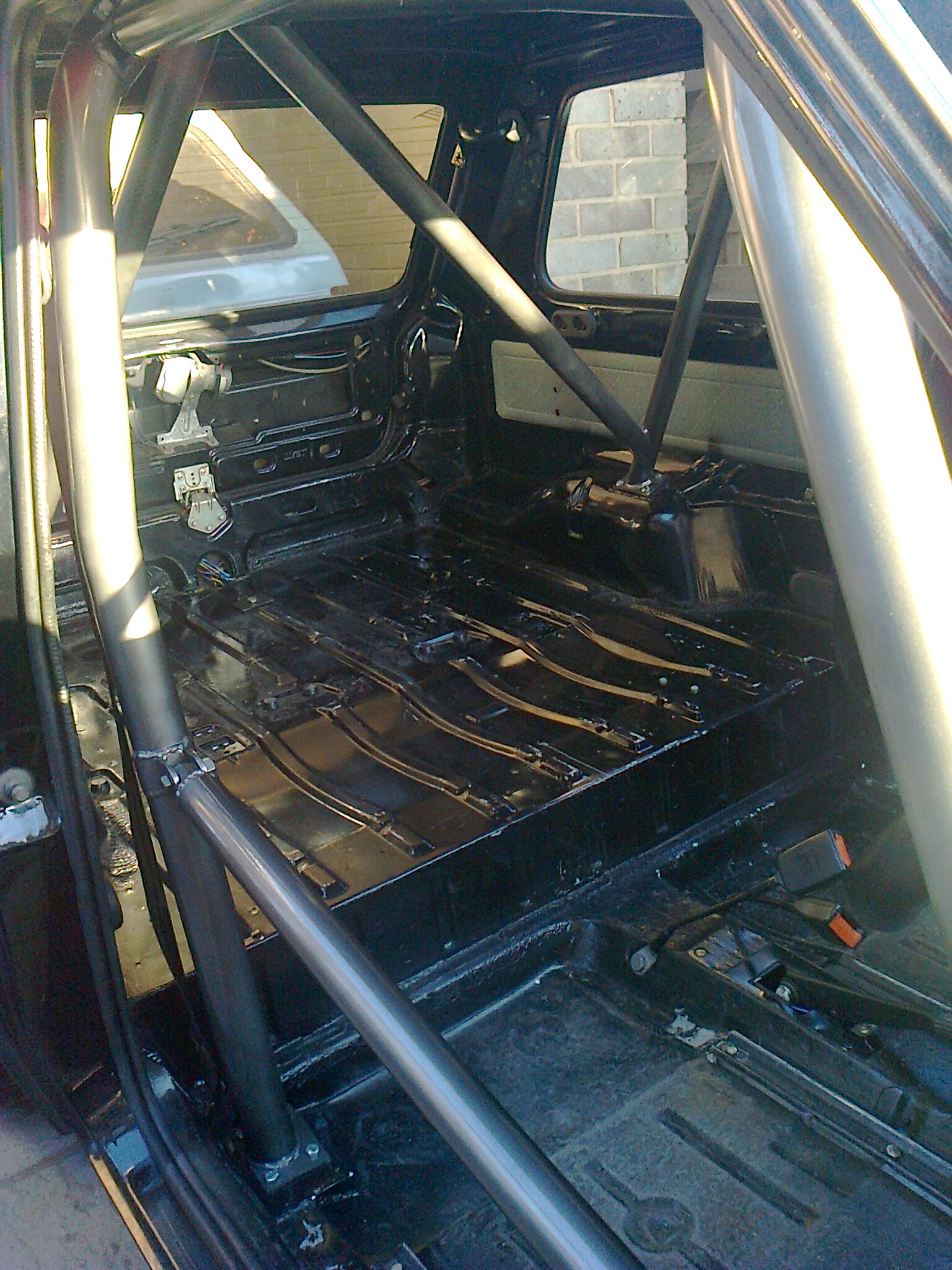 Marbella rollcage install