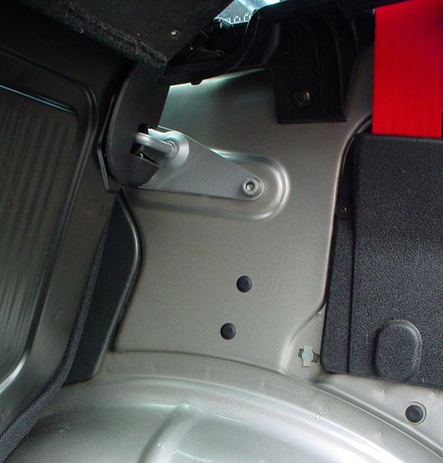 Modified rear seat bracket | The FIAT Forum