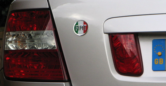 Replacing the rear FIAT Badge